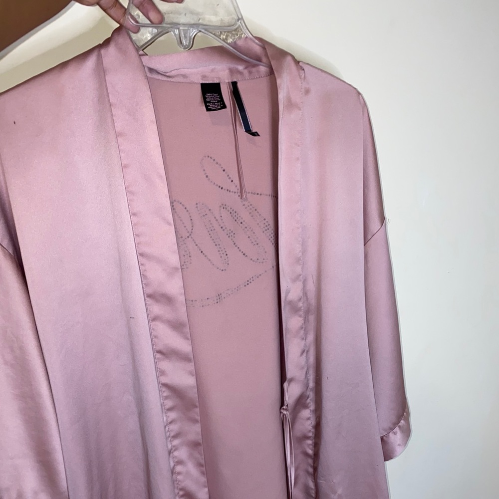 Satin Victoria Secret Robe - Picture 3 of 4